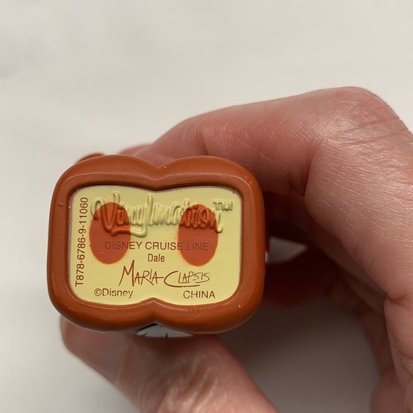 Disney Vinylmation Donald, Dale, She-Hulk and Russell - lot of 4 - Picture 7 of 11